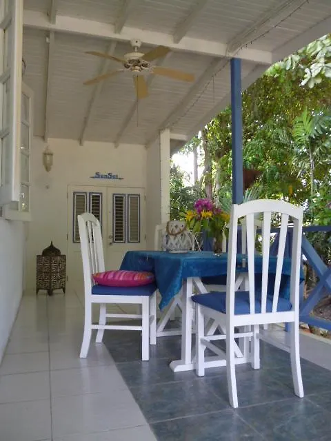 Sunshine House Hotel Holetown Holiday home