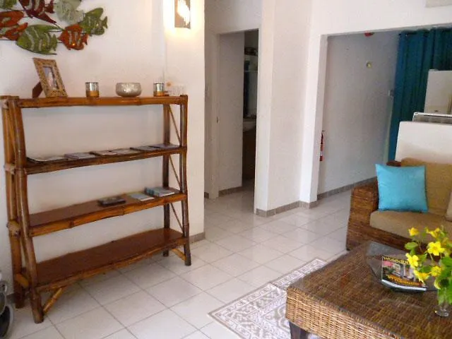 Sunshine House Hotel Holetown 0*,  Barbados
